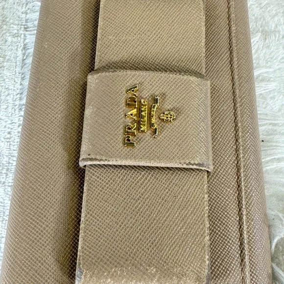 💛 SOLD 💛 Prada Saffiano Leather Bow Continental Wallet - Picture 13 of 16